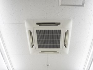 ¿Es necesario combinar la energía geotérmica para un buen abastecimiento?