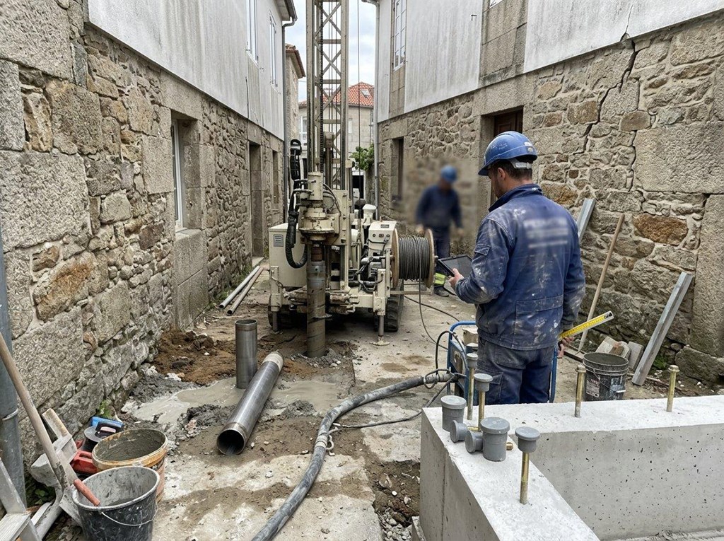 Foto 1 Recupere la solidez perdida con micropilotes para consolidación de estructuras dañadas en Vilagarcía