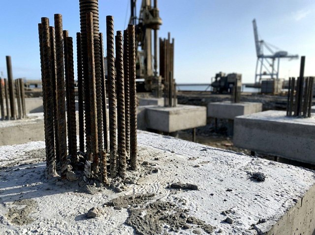 Trabajamos al pie del mar con micropilotes para puertos marítimos en Coruña - Imagen 1